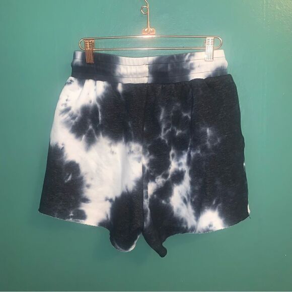 Balance Athletica Tie Dye Shorts size Medium - Picture 4 of 4